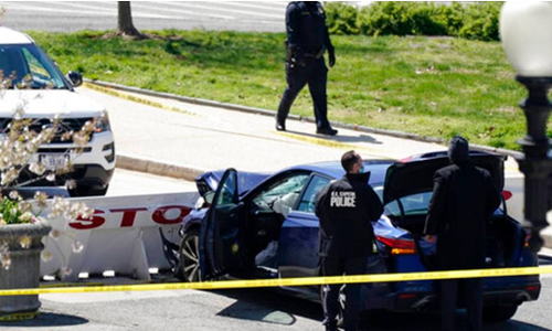 യു.എസ് കാപ്പിറ്റോൾ മന്ദിരത്തിന്‍റെ ബാരിക്കേഡിലേക്ക് കാർ ഇടിച്ചുകയറ്റി; ഒരു മരണം