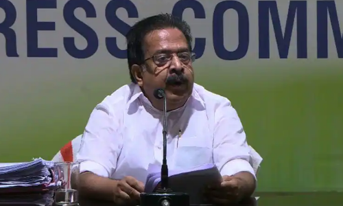 ഇരട്ട വോട്ട്; ചെന്നിത്തലയ്ക്കെതിരെ പരാതിയുമായി കണ്ണൂരിലെ ഇരട്ടകളും 