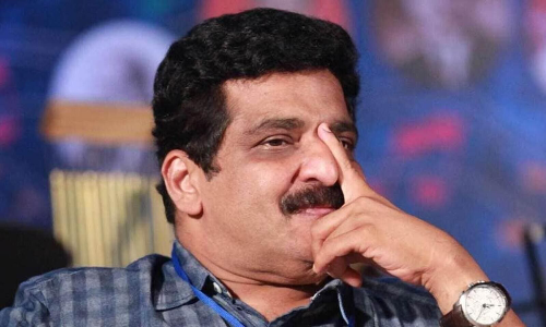 ലിബറലിസത്തിന്റെ പേരിൽ എസ്.എഫ്.ഐയുടെ സ്വയംഭോഗ, സ്വതന്ത്രരതി ആഘോഷങ്ങൾ; സാംസ്‌കാരിക ഫാസിസത്തോട് സമരസപ്പെടില്ല-എം.കെ മുനീര്‍