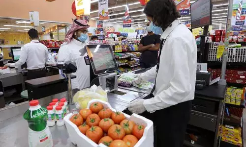 സൌദിയില്‍ നൂറുശതമാനം ഉടമസ്ഥതയില്‍ നിയമപരമായി ഒരു പ്രവാസിക്ക് എങ്ങനെ കച്ചവടം നടത്താം?