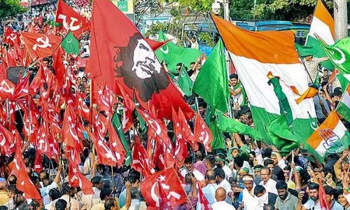 നിയമസഭാ തെരഞ്ഞെടുപ്പ്: പ്രവാസ ലോകത്തും കലാശകൊട്ട് നിയമസഭാ തെരഞ്ഞെടുപ്പ്: പ്രവാസ ലോകത്തും കലാശകൊട്ട്