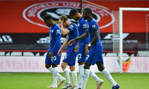 ചെല്‍സിക്ക് തോല്‍വി; സിറ്റിക്കും ലിവര്‍പൂളിനും ജയം