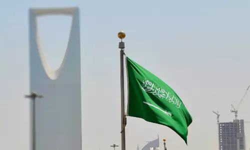 സ്വദേശിവത്കരണ നിയമം പാലിക്കാത്തവര്ക്കെതിരെ നടപടി കടുപ്പിച്ച് സൗദി മന്ത്രാലയം സ്വദേശിവത്കരണ നിയമം പാലിക്കാത്തവര്ക്കെതിരെ നടപടി കടുപ്പിച്ച് സൗദി മന്ത്രാലയം