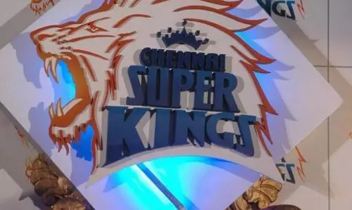 അക്സറിന് പുറമെ സിഎസ്കെ ക്യാമ്പിലും കോവിഡ് അക്സറിന് പുറമെ സിഎസ്കെ ക്യാമ്പിലും കോവിഡ്