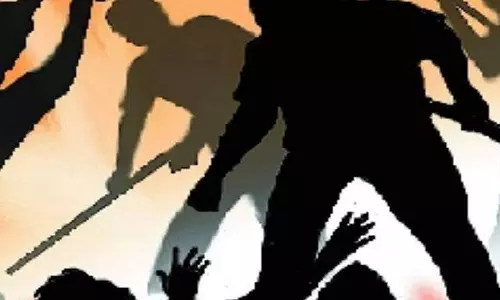 തെറി വിളിച്ചുവെന്നാരോപിച്ച് എറണാകുളത്ത് യുവാവിന് ക്രൂരമർദ്ദനം