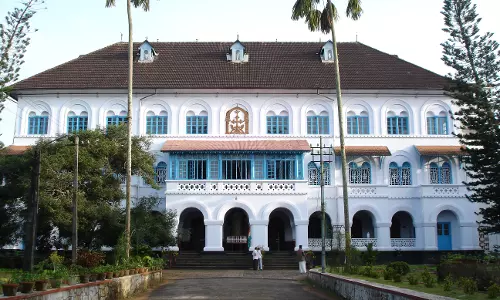 രാഷ്ട്രീയം ഏകാധിപത്യത്തിന്റെ ശൈലി ആകരുത്; വോട്ടർമാർക്ക് നിർദേശവുമായി ചങ്ങനാശേരി അതിരൂപത