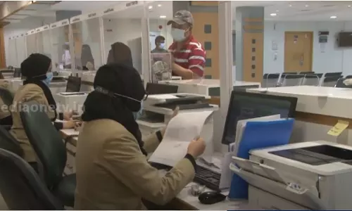 ഒമാനിൽ പുതിയ തൊഴിൽ, ഫാമിലി ജോയിനിങ്ങ് വിസകളിലുള്ളവർക്ക് പ്രവേശന വിലക്കില്ല