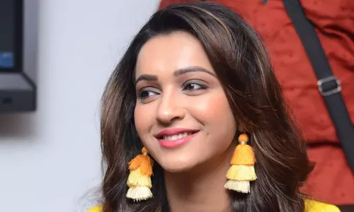 വീട്ടിൽ അമ്മയും സഹോദരിയുമുണ്ട്, വോട്ടു ചെയ്യുന്നതിന് മുമ്പ് ചിന്തിക്കൂ; നടി കൗശനി മുഖർജി വീട്ടിൽ അമ്മയും സഹോദരിയുമുണ്ട്, വോട്ടു ചെയ്യുന്നതിന് മുമ്പ് ചിന്തിക്കൂ; നടി കൗശനി മുഖർജി