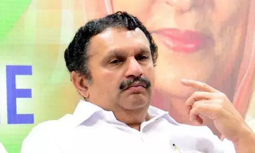 ഞങ്ങള്‍ ഒരു കച്ചവടത്തിനും ഇല്ല, മത്സരിക്കുന്നത് ഒന്നാം സ്ഥാനത്തിനായി കെ മുരളീധരന്‍