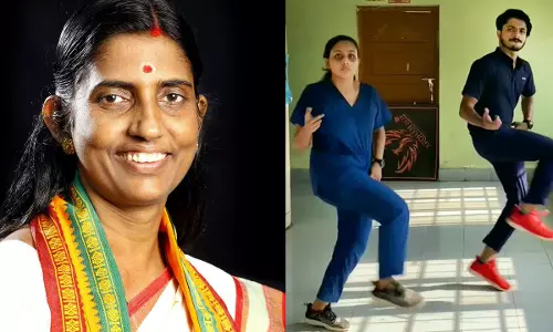 സൗഹൃദങ്ങളിൽ മതം കാണരുത്, മതം കയറ്റുകയുമരുത്, ജാനകിക്കുട്ടി എന്നും ജാനകിക്കുട്ടി ആയിരിക്കട്ടെ; കെ.പി ശശികല സൗഹൃദങ്ങളിൽ മതം കാണരുത്, മതം കയറ്റുകയുമരുത്, ജാനകിക്കുട്ടി എന്നും ജാനകിക്കുട്ടി ആയിരിക്കട്ടെ; കെ.പി ശശികല