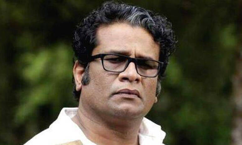 ഷൂട്ടിങ് തടഞ്ഞിട്ടും പ്രതികരിക്കാത്ത സിനിമാ സംഘടനകളുടെ മുഖത്തേക്ക് കാർക്കിച്ച് തുപ്പുന്നു