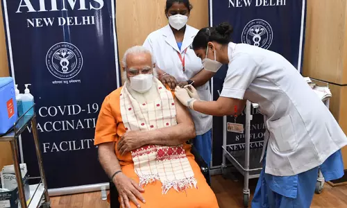 പ്രധാനമന്ത്രി കോവാക്സിന്റെ രണ്ടാം ഡോസ് സ്വീകരിച്ചു പ്രധാനമന്ത്രി കോവാക്സിന്റെ രണ്ടാം ഡോസ് സ്വീകരിച്ചു