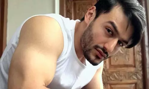 സിനിമയും മോഡലിങ്ങും ഉപേക്ഷിക്കന്നു; ദൈവത്തിലേക്ക് തിരിച്ചു പോകുന്നതായി ഷകീബ് ഖാൻ