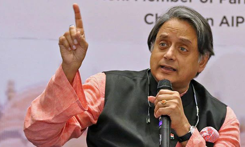 ഫേസ്ബുക്ക് പേജ് വിവാദം: അനിൽ കെ. ആന്‍റണിയെ പിന്തുണച്ച് ശശി തരൂർ