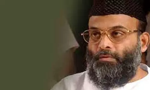 മഅ്ദനിയുടെ ജാമ്യഹരജി പരിഗണിക്കുന്ന ബെഞ്ചിലെ ജഡ്ജി പിന്മാറി മഅ്ദനിയുടെ ജാമ്യഹരജി പരിഗണിക്കുന്ന ബെഞ്ചിലെ ജഡ്ജി പിന്മാറി