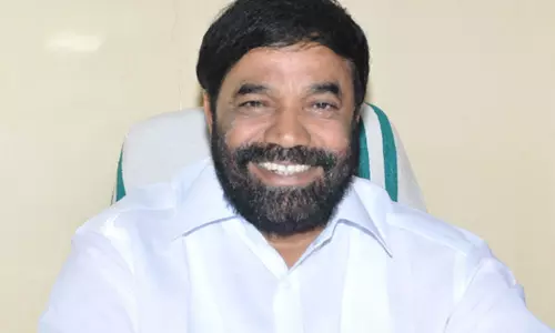 വിദ്വേഷ പ്രസംഗം നടത്തിയ പാലാ ബിഷപ്പിനെ പ്രകീർത്തിച്ച് മന്ത്രി വി എൻ വാസവൻ