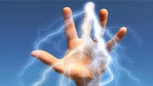 ലോഹ തോട്ടിയുപയോഗിക്കുമ്പോൾ വൈദ്യുതാഘാതം; അഞ്ചു കൊല്ലത്തിനിടെ മരിച്ചത്‌ 132 പേർ