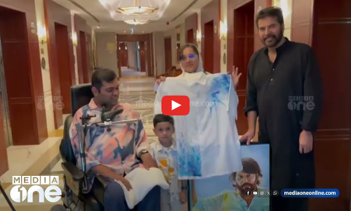 മമ്മൂട്ടിയെ വരെ ഞെട്ടിച്ച ആർട്ടിസ്റ്റ്; വര വാ കൊണ്ട്